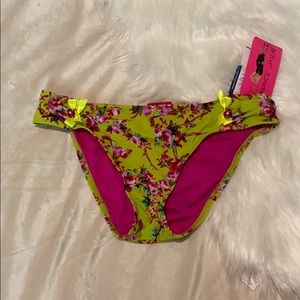 NWT Betsey Johnson bikini bottoms